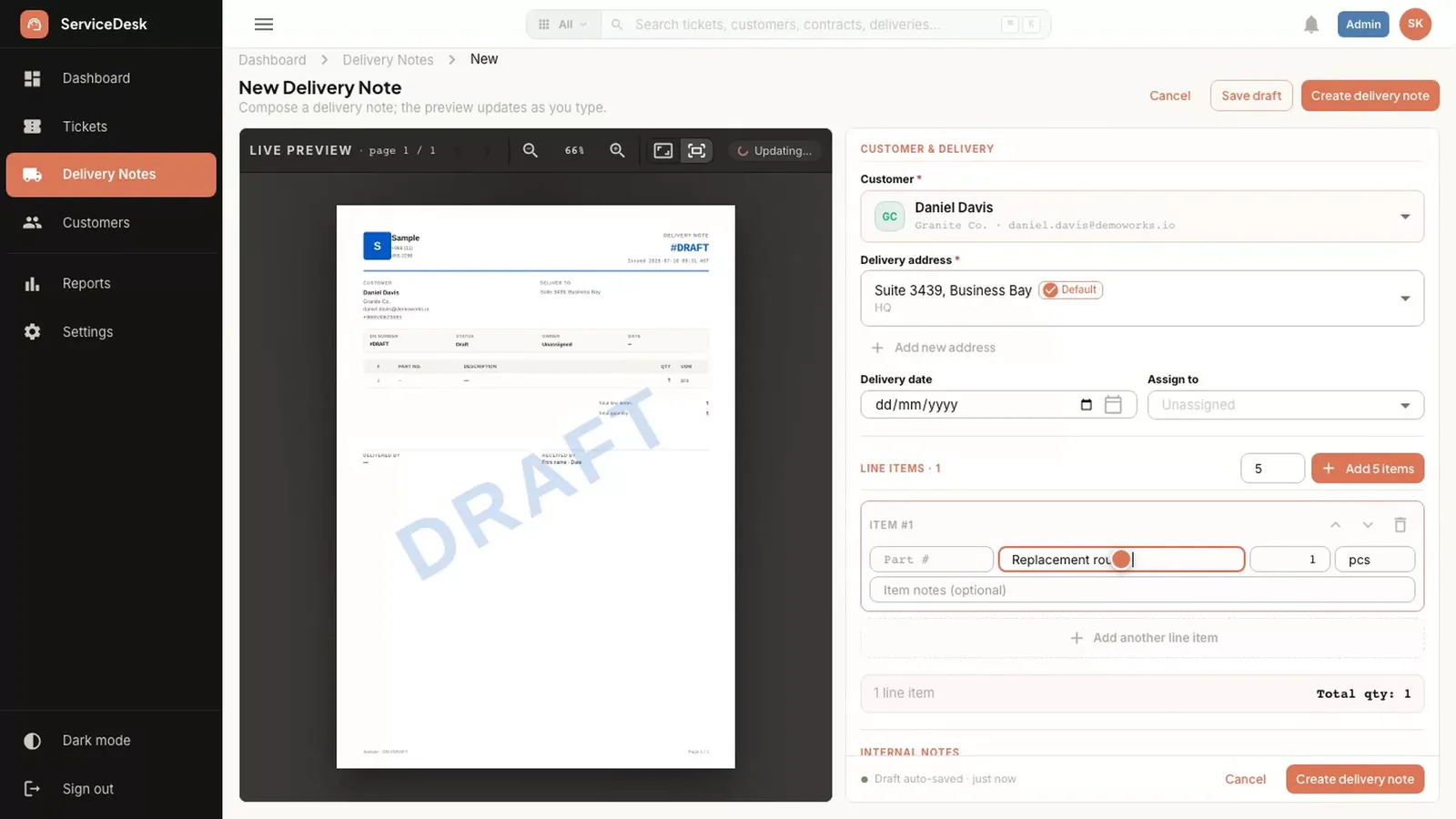 A new delivery note in ServiceDeskPro with the customer, the delivery address and the items, and a preview of the document on the left.
